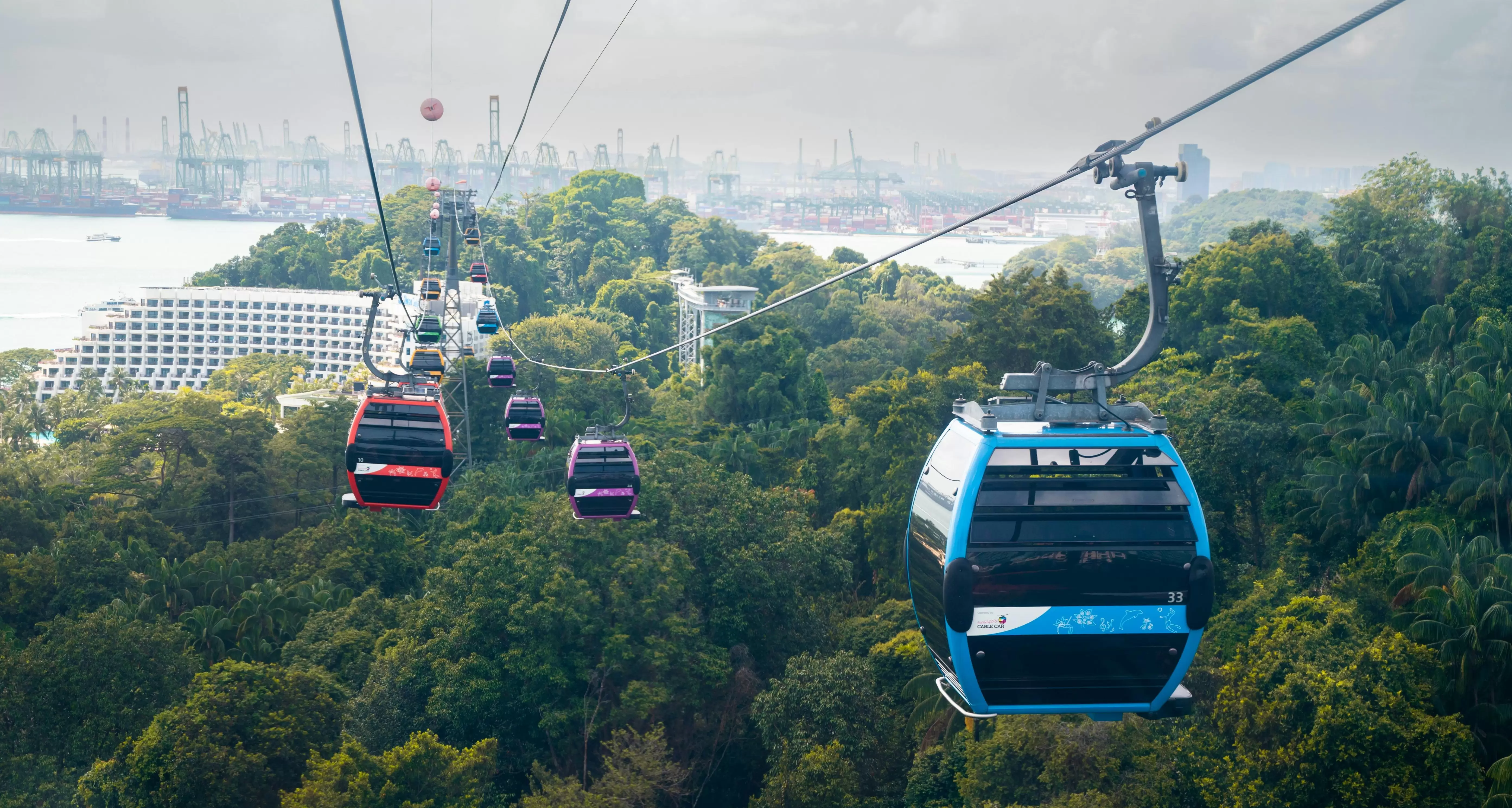 Kulinarisches Erlebnis in der Seilbahn Singapur – Dinner in luftiger Höhe